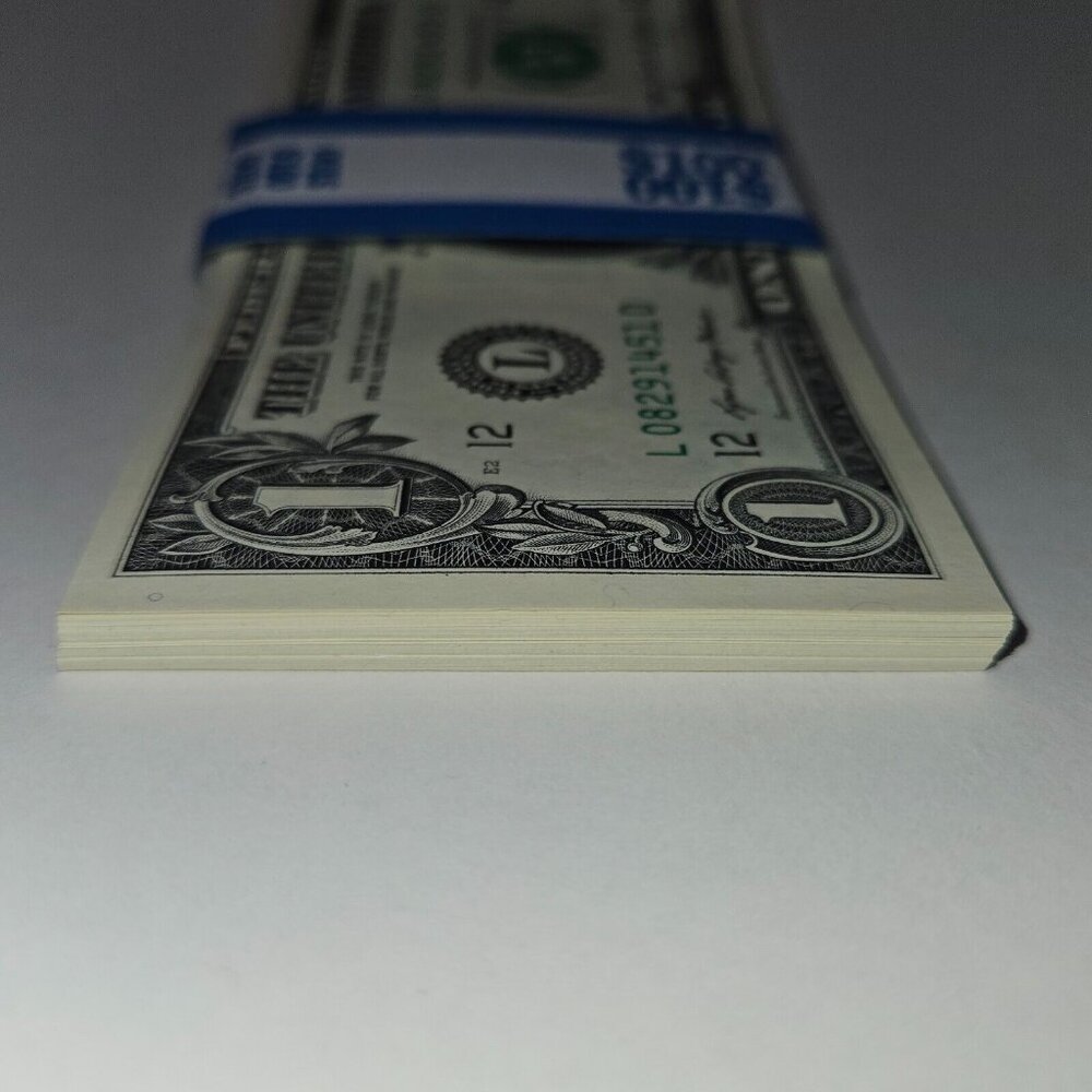 25 One Dollar Bills Uncirculated Sequential (W/ SLEEVES) - Series 2021 (B191) - Picture 2 of 3